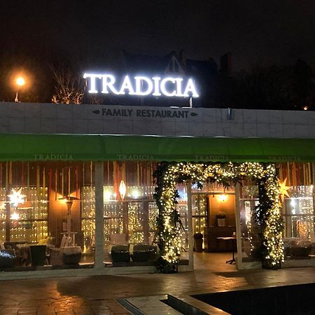 Arcadia Spacious Apartments โอเดสซา ภายนอก รูปภาพ