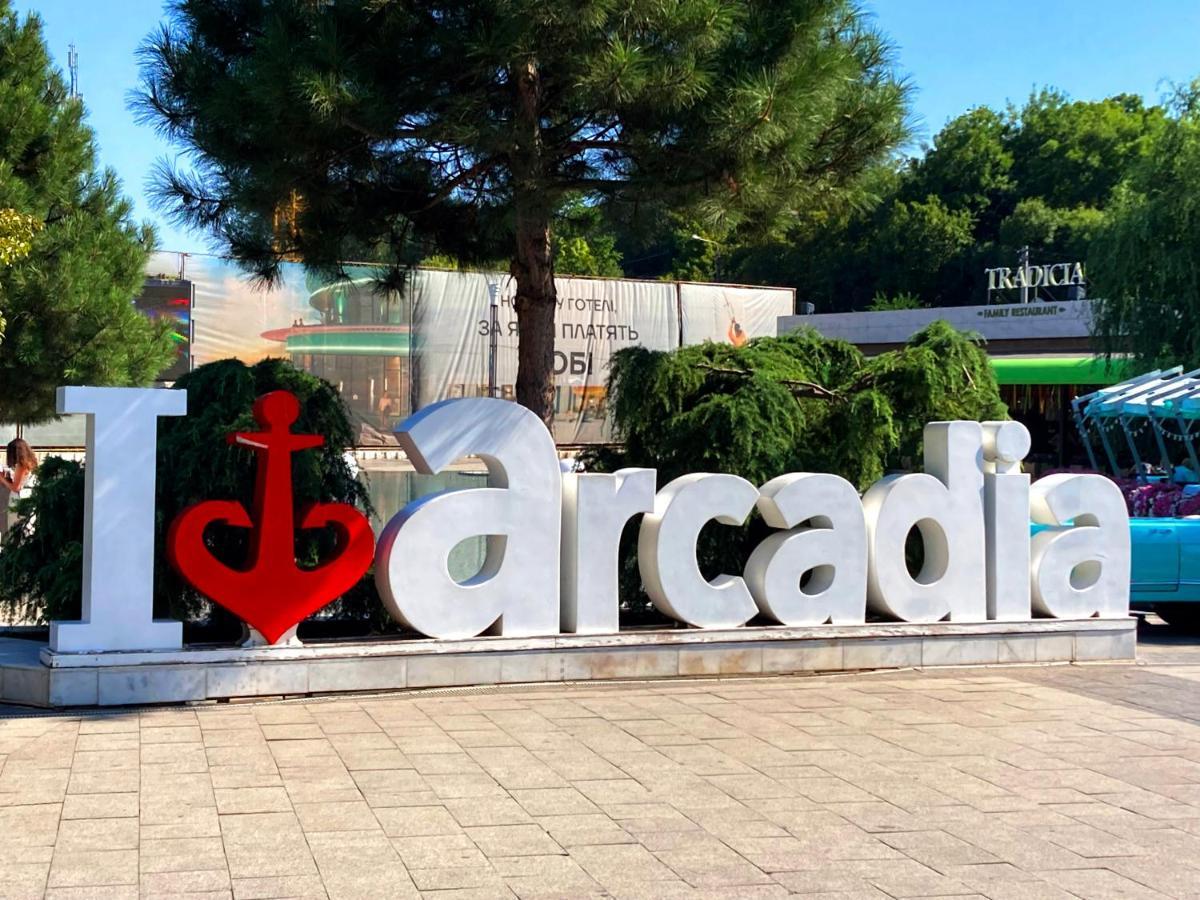 Arcadia Spacious Apartments โอเดสซา ภายนอก รูปภาพ